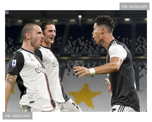 商业开发对比：意甲与英超在社交媒体影响力上的差距报告